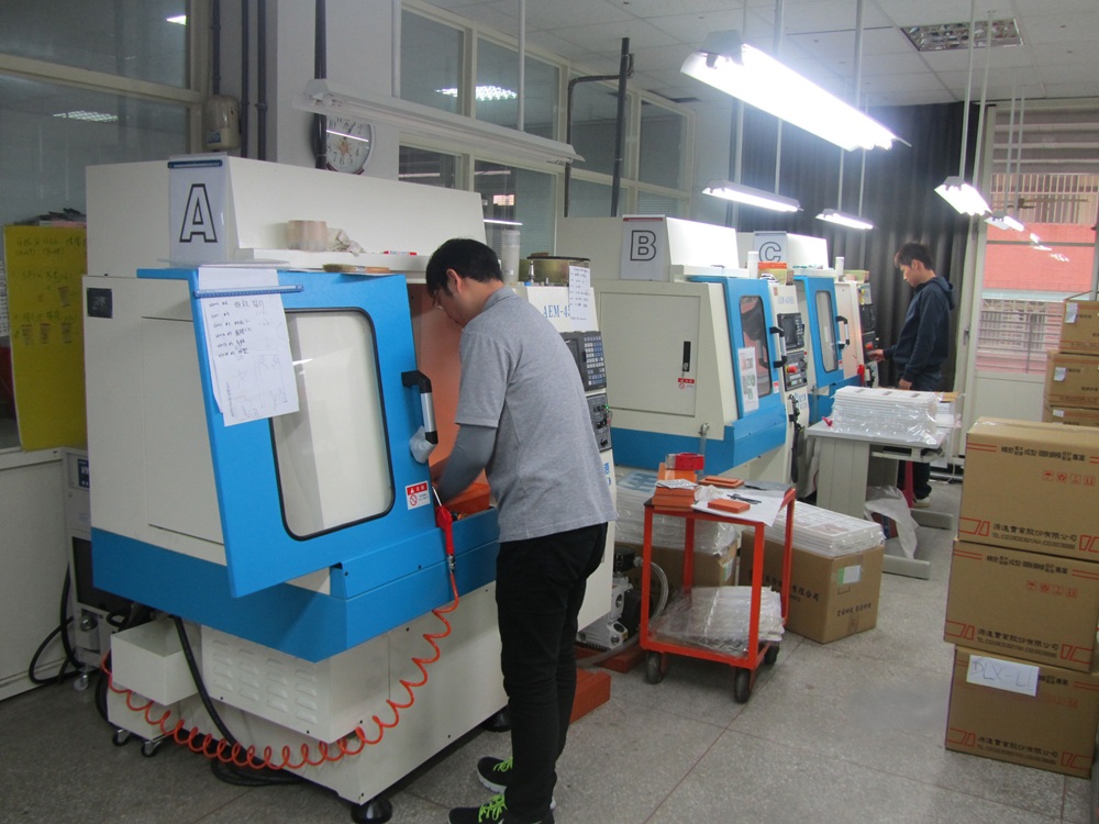 CNC機台2-1000750.JPG